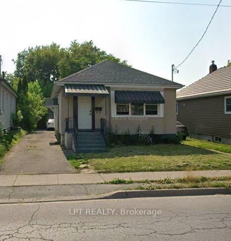 Property Photo: 239 Vine Street ON L2M 4S9