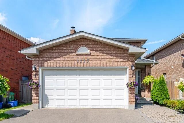 Property Photo: 1117 Sherwood Mills Boulevard ON L5V 1S8