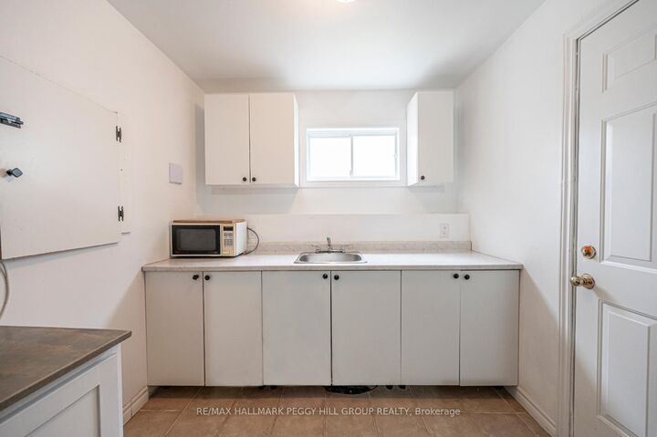 Property Photo:  32 54th Street S Lower  ON L9Z 1W9 