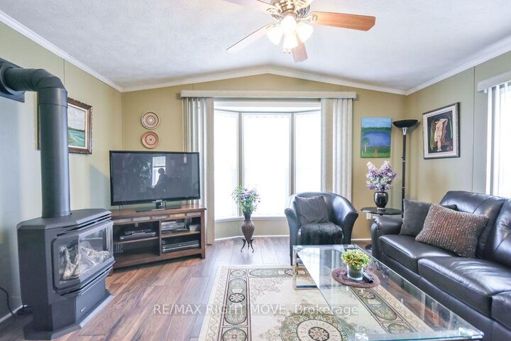 Property Photo:  1317 Hilltop Road  ON L3V 0V1 