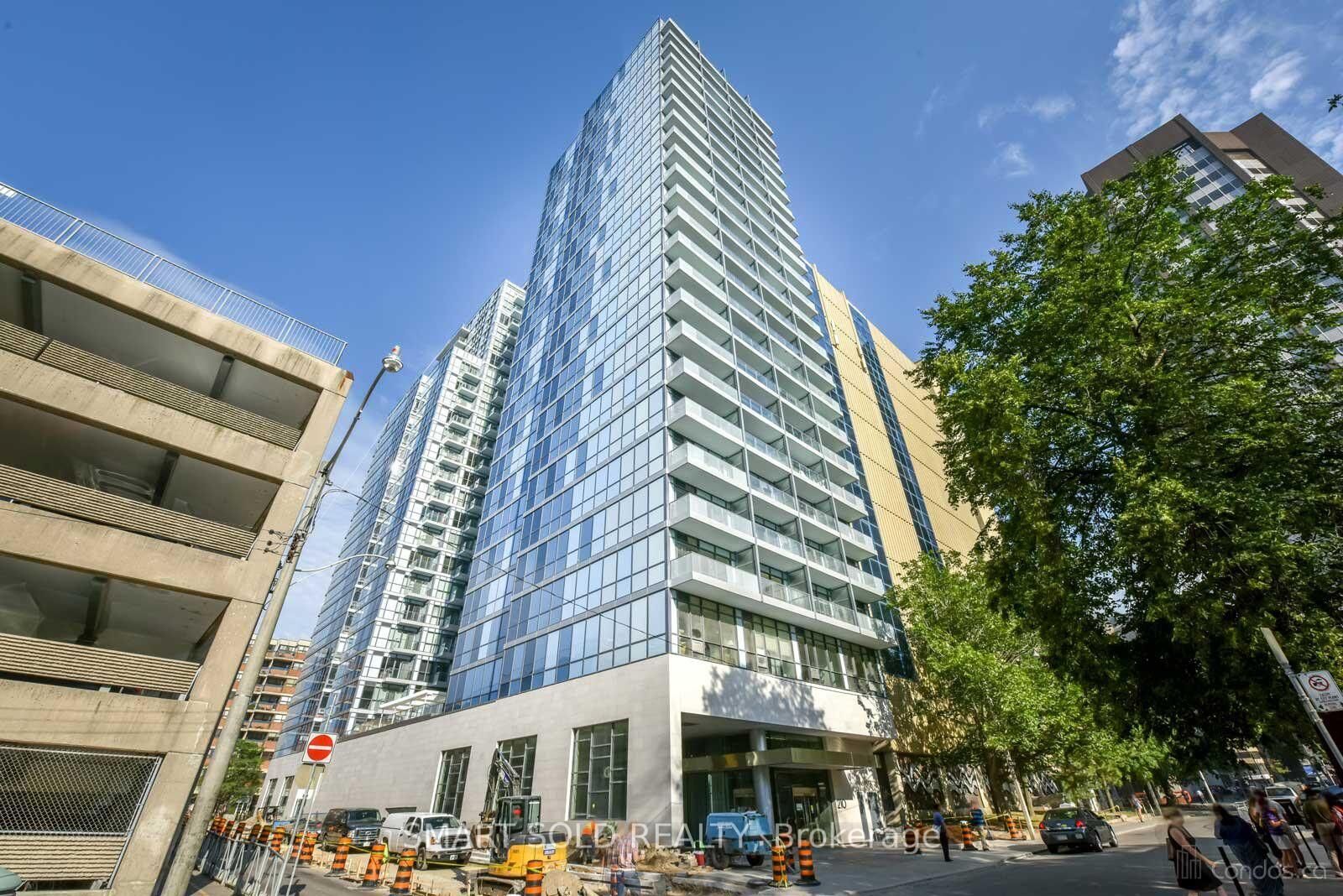 Property Photo: 210 Simcoe Street 1007 ON M5T 0A9