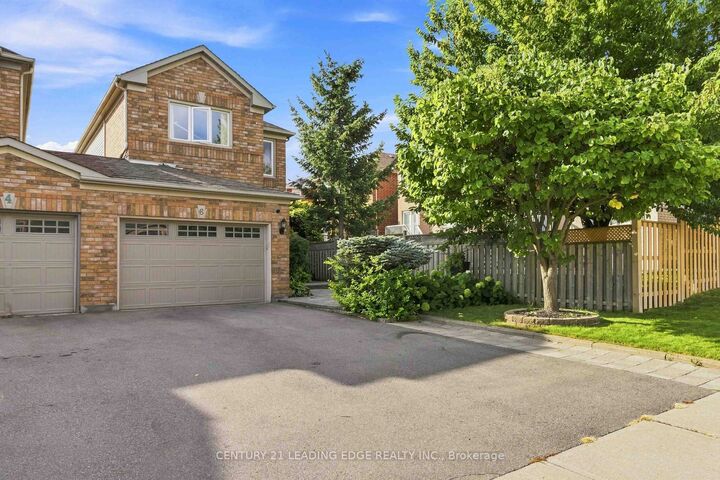 Photo de la propriété: 6 Birchcliffe Drive ON L6Z 4T3