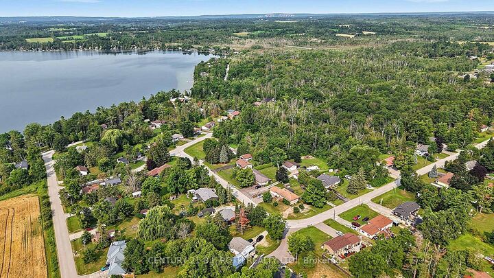 Property Photo:  25 Glengrove Avenue  ON L3V 0J9 