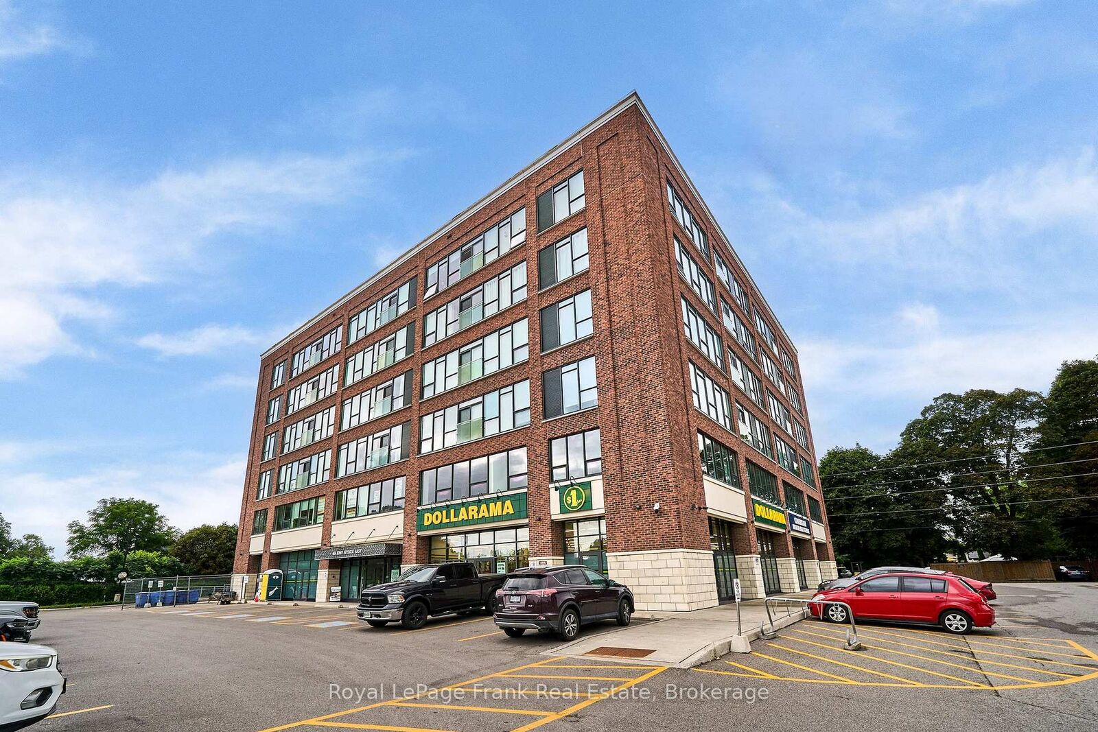 Property Photo:  109 King Avenue W 610  ON L1B 1H3 