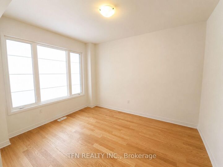 Property Photo:  8 Wilmot Road  ON N3T 0K8 