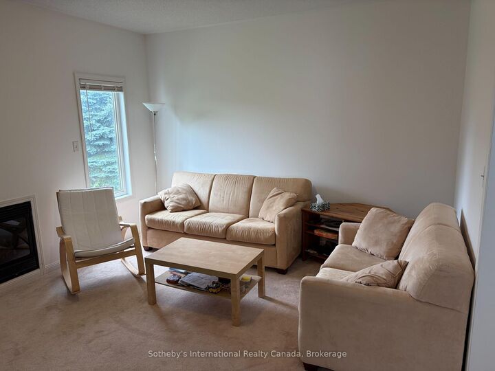 Property Photo:  71 Meadowlark Boulevard  ON L9Z 3B3 