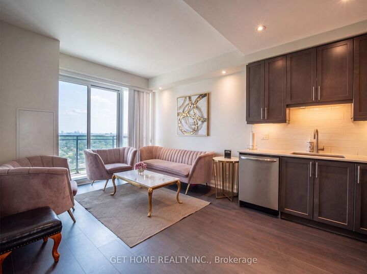Property Photo: 15 Lynch Street 2104 ON L6W 2Z8