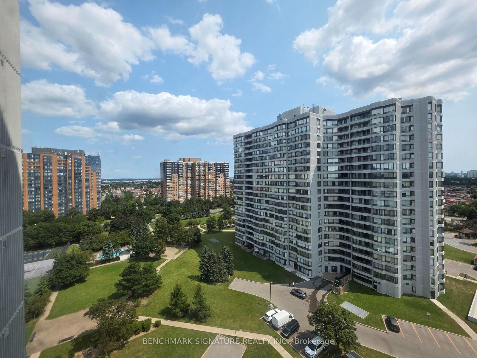 Property Photo: 300 Alton Towers Circle 1409 ON M1V 4X9