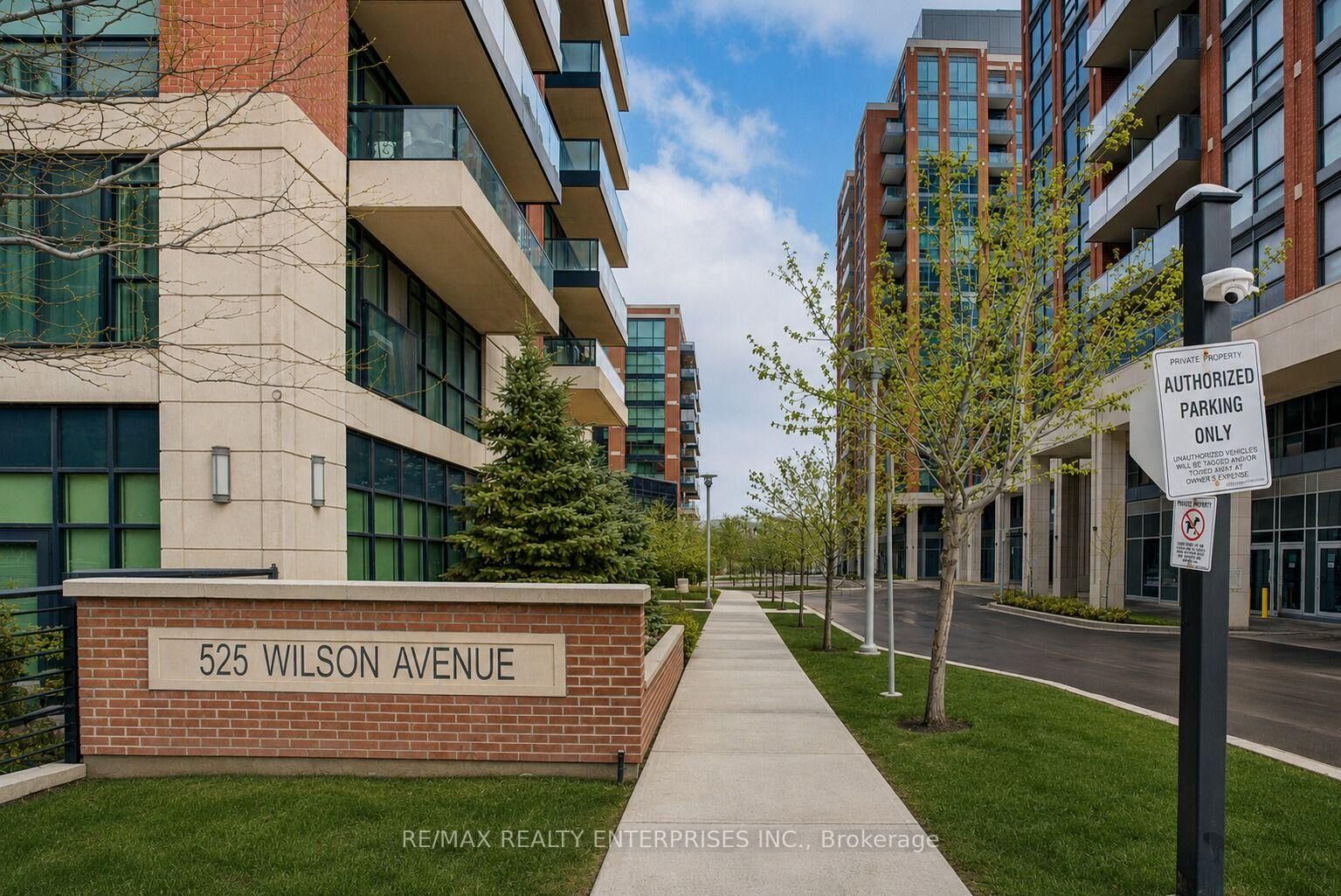 Property Photo: 525 Wilson Avenue 1015 ON M3H 0A7