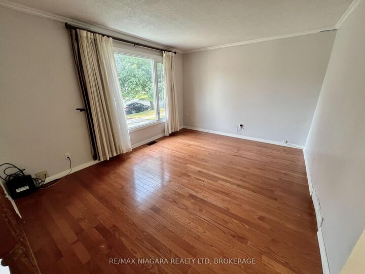 Property Photo:  6171 Charnwood Avenue  ON L2H 2L5 