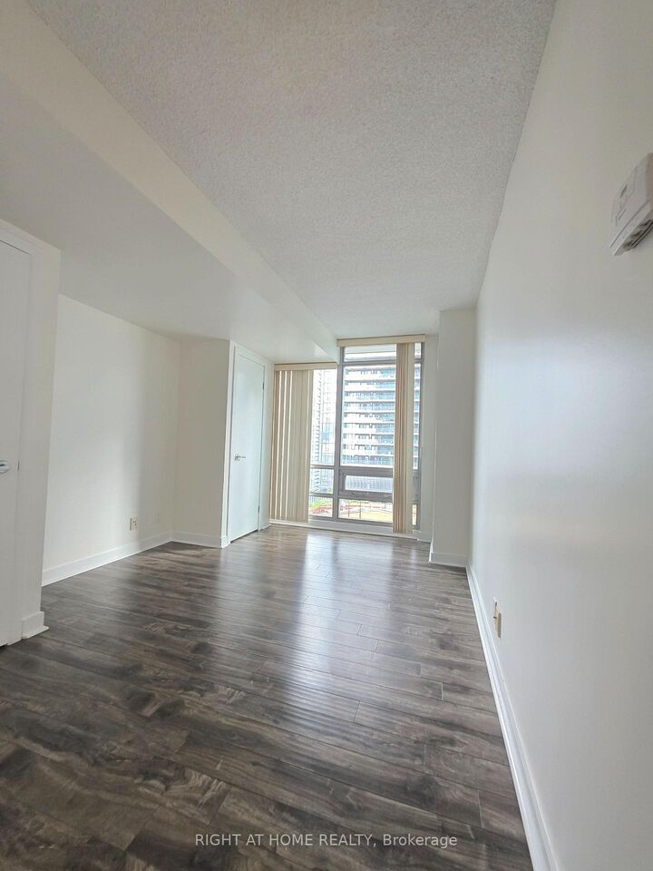 Property Photo:  81 Navy Wharf Court 2108  ON M5V 3S2 