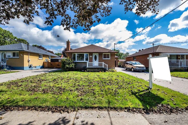 Property Photo: 125 Baldwin Street ON L1H 6G9