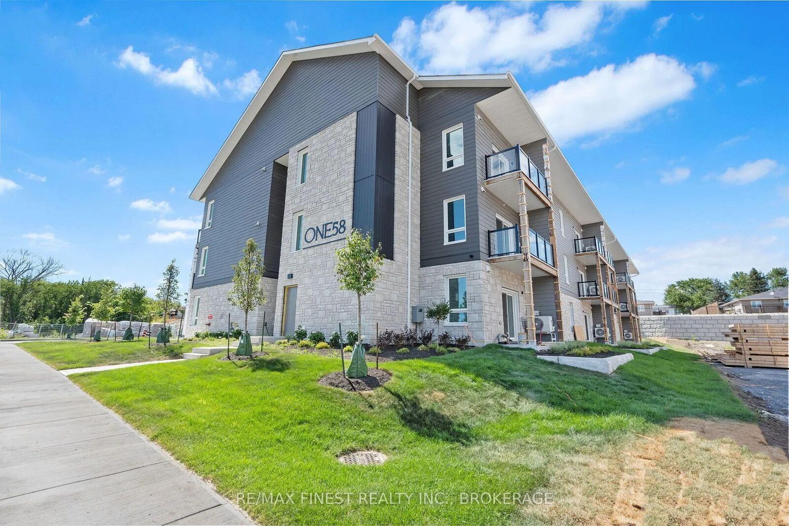 Property Photo: 158 Heritage Park Drive 102 ON K7R 3X8
