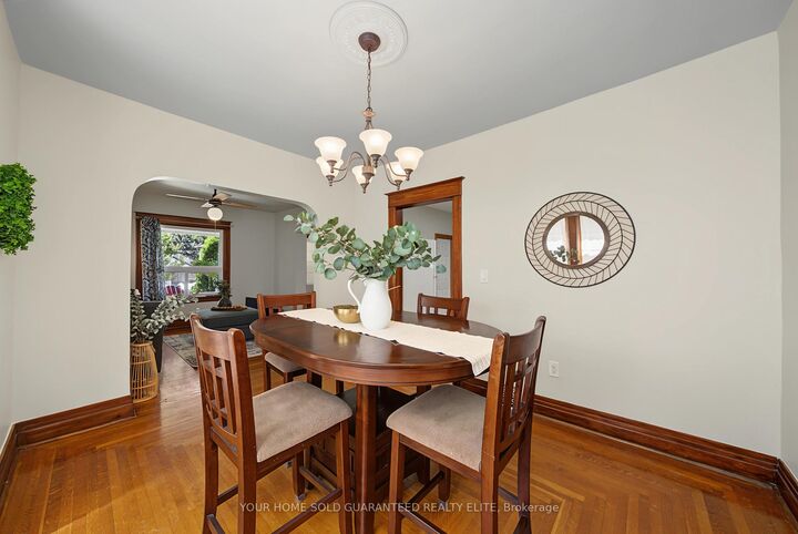 Property Photo:  70 Woodland Avenue  ON L2R 5A3 