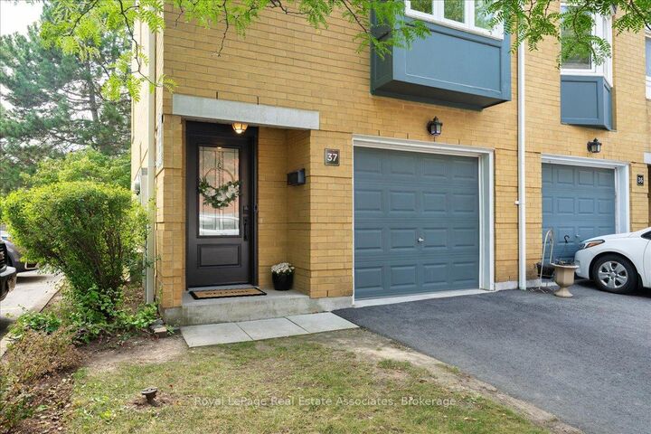Property Photo: 2300 Brays Lane 37 ON L6M 3J9