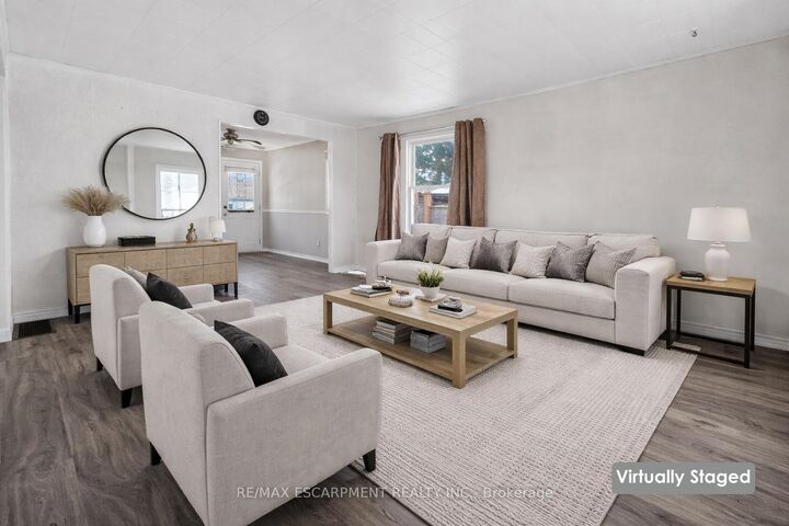 Property Photo:  85 Grass Avenue  ON L2R 1T2 