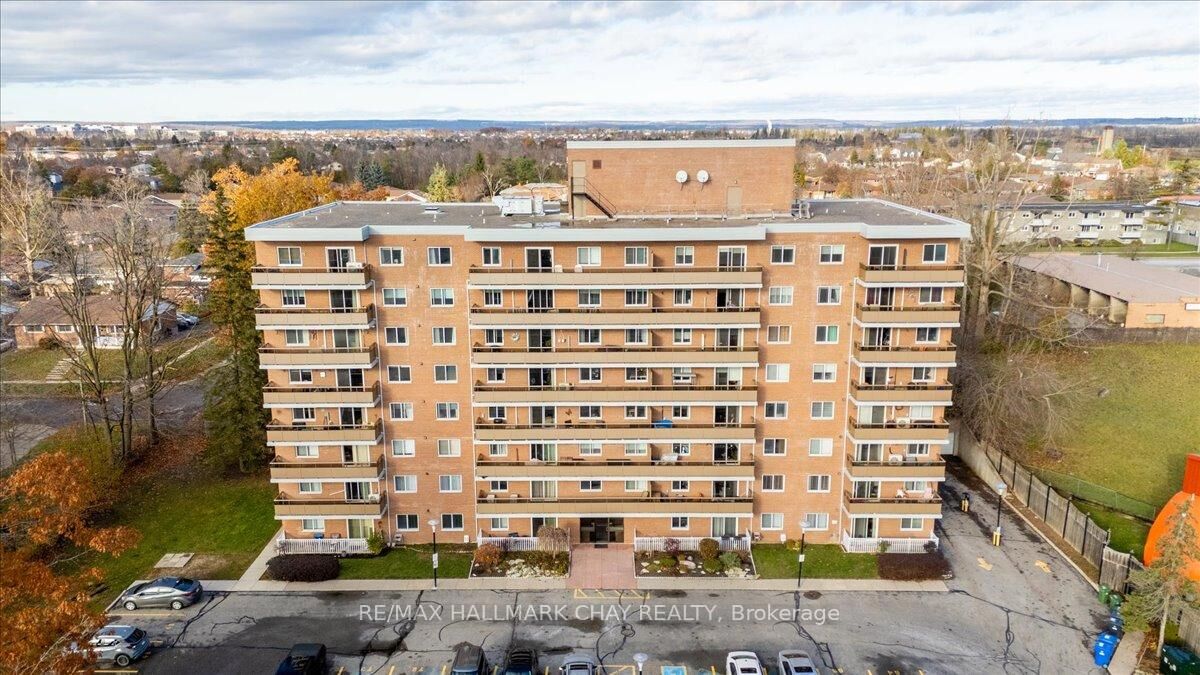 Property Photo: 414 Blake Street 706 ON L4M 5J7