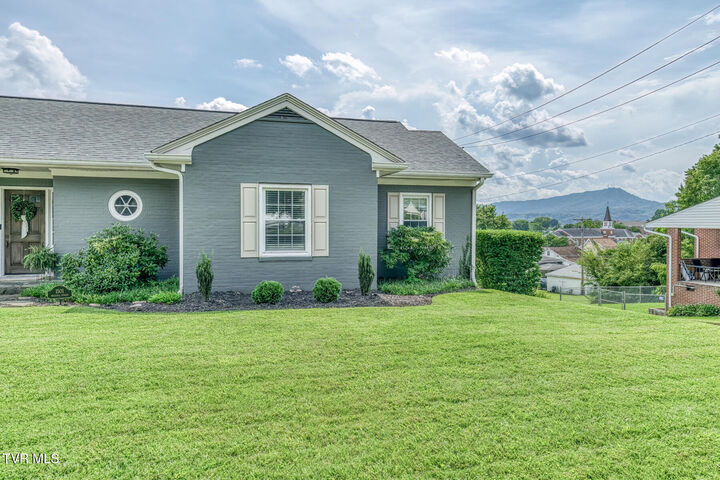 Property Photo:  1501 Watauga Street  TN 37664 