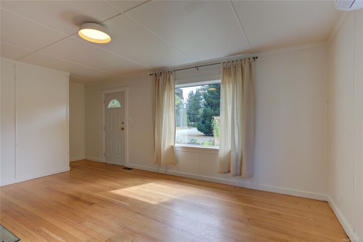 Property Photo: 6810 Third St BC V0R 1Y0