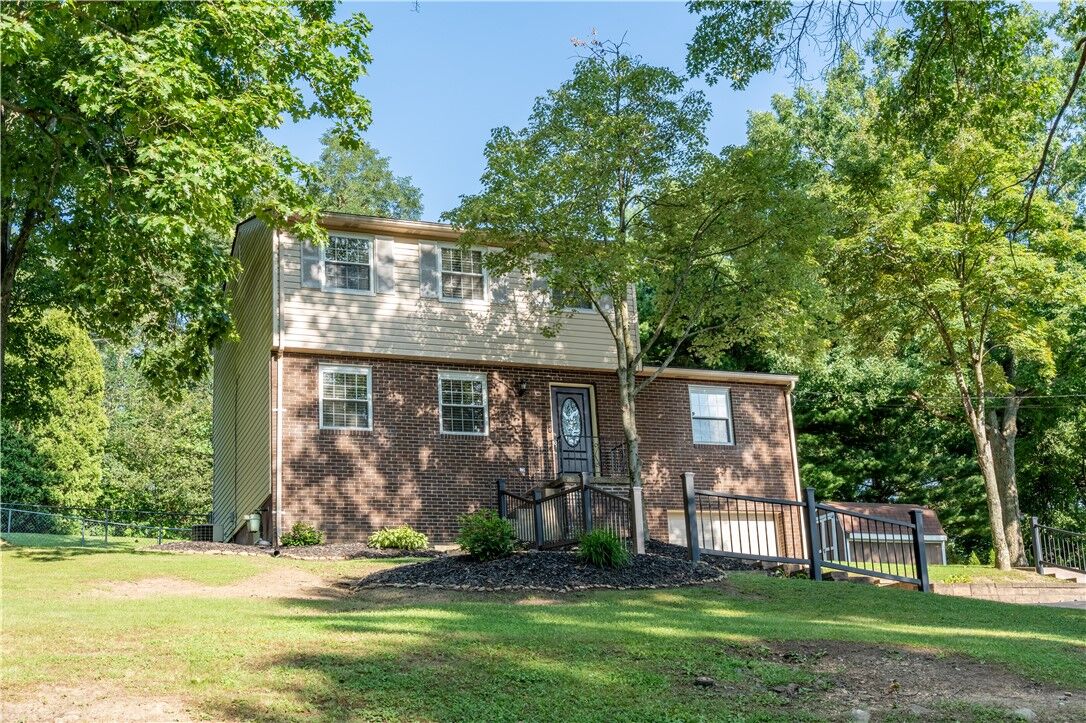 Property Photo:  155 Thorndale Dr  PA 15010 