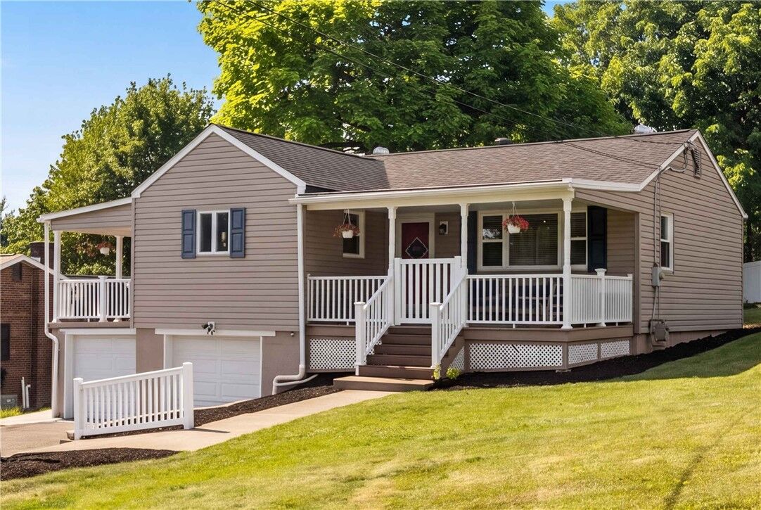 Property Photo:  601 Jefferson Street  PA 16033 