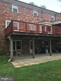 Property Photo: 7600 Rogues Road VA 20187