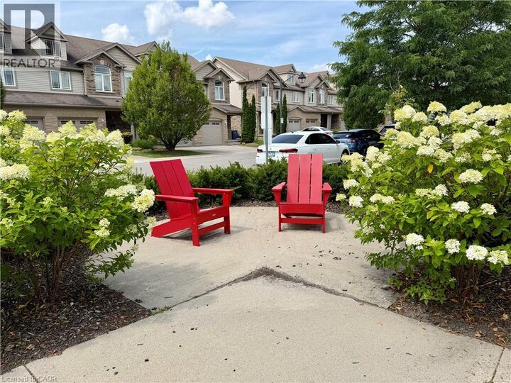 Photo de la propriété:  19 Waterford Drive 401  ON N1L 0G8 