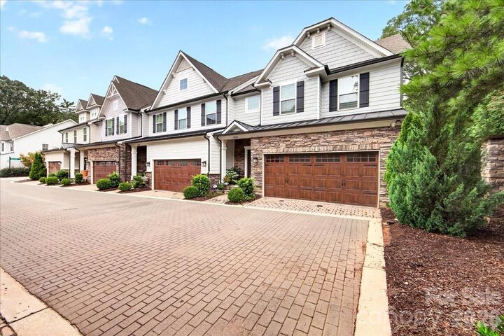 Property Photo:  5804 Barrowlands Court  NC 28210 