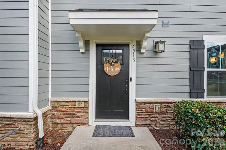 Property Photo: 4518 Valley Walk Drive NC 28216
