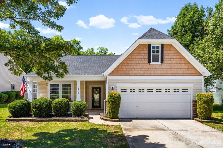 Property Photo:  14918 Brotherly Lane  NC 28278 
