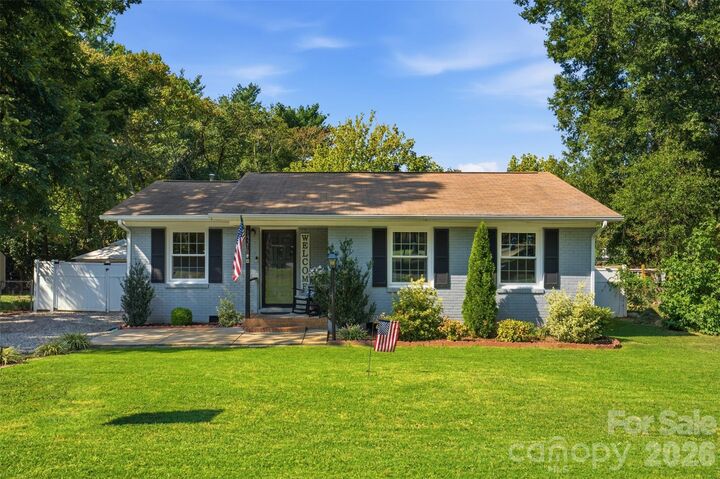 Property Photo:  19213 Carter Circle  NC 28031 