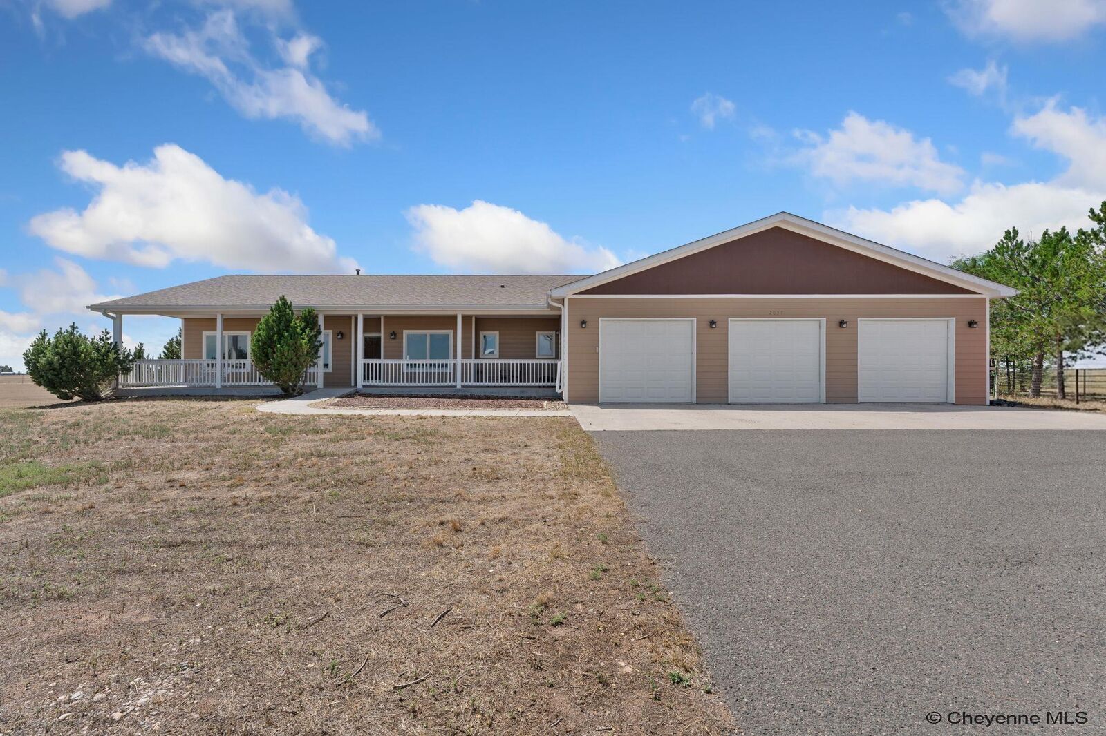 Property Photo: 2037 Painted Sky Rd WY 82009