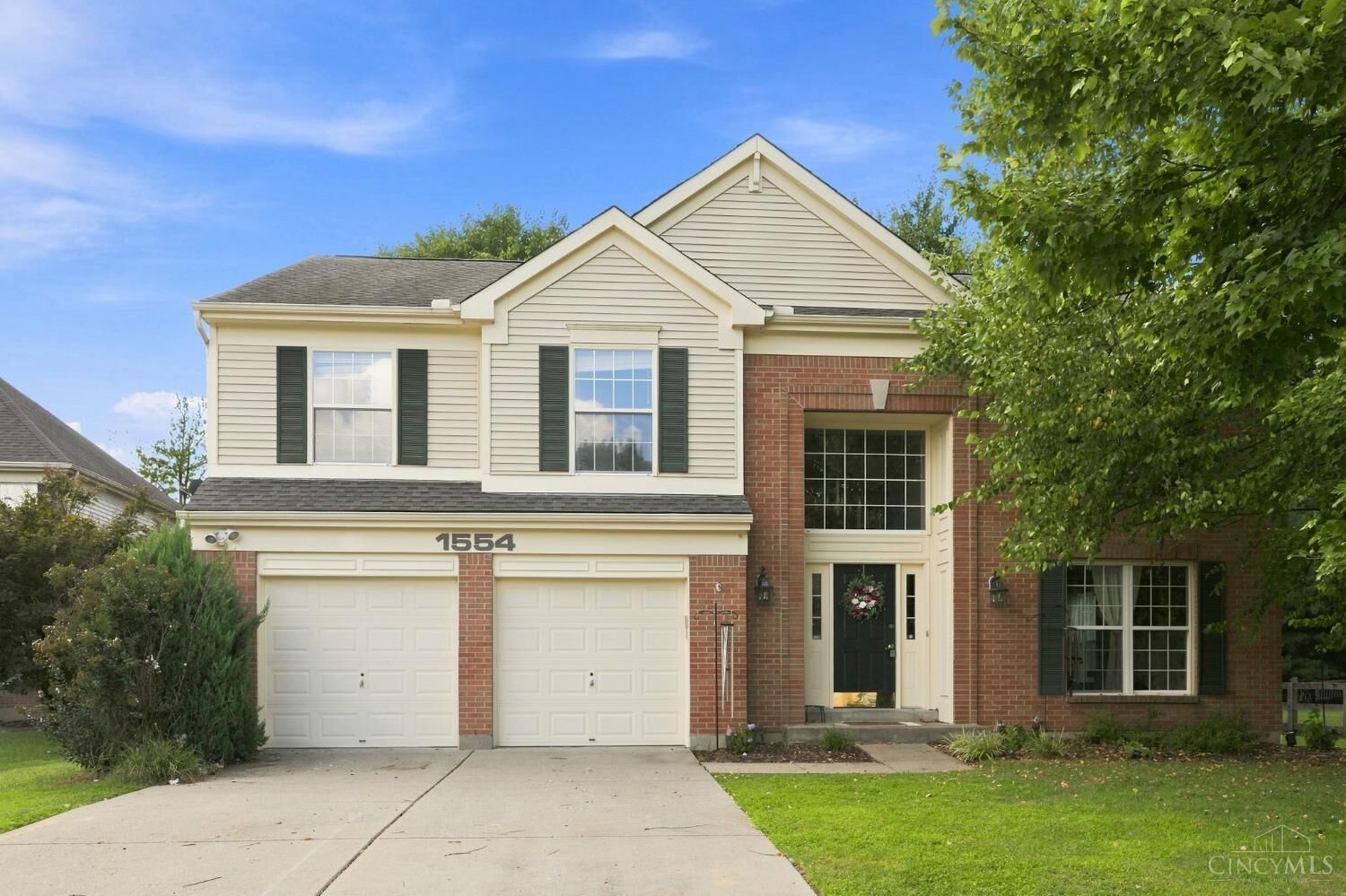 Property Photo:  1554 Hunt Club Drive  OH 45150 