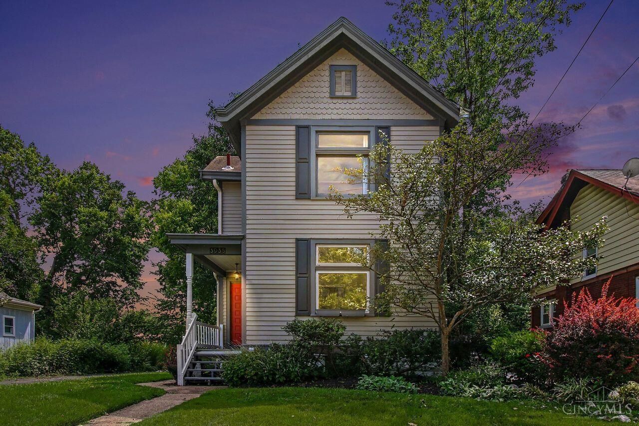 Property Photo: 3935 Saint James Avenue OH 45236
