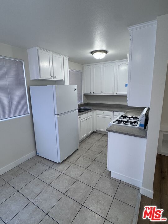 Property Photo: 5903 Crenshaw Blvd CA 90043