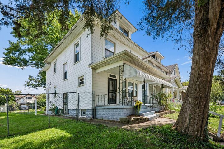 Property Photo: 80 S Eureka Avenue OH 43204