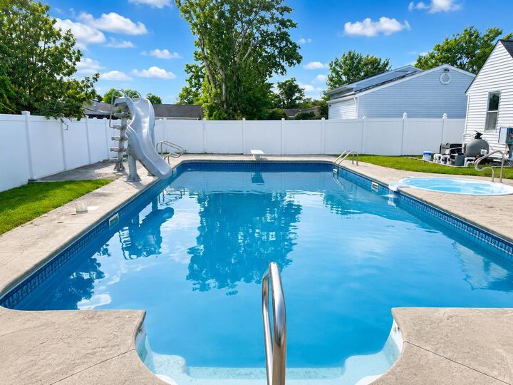 Property Photo:  208 Old Mill  NJ 08204 
