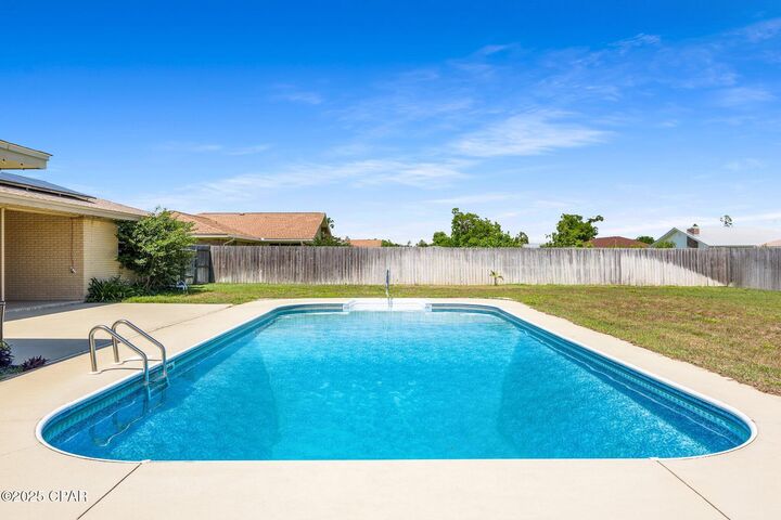 Property Photo: 7936 Betty Louise Drive FL 32404