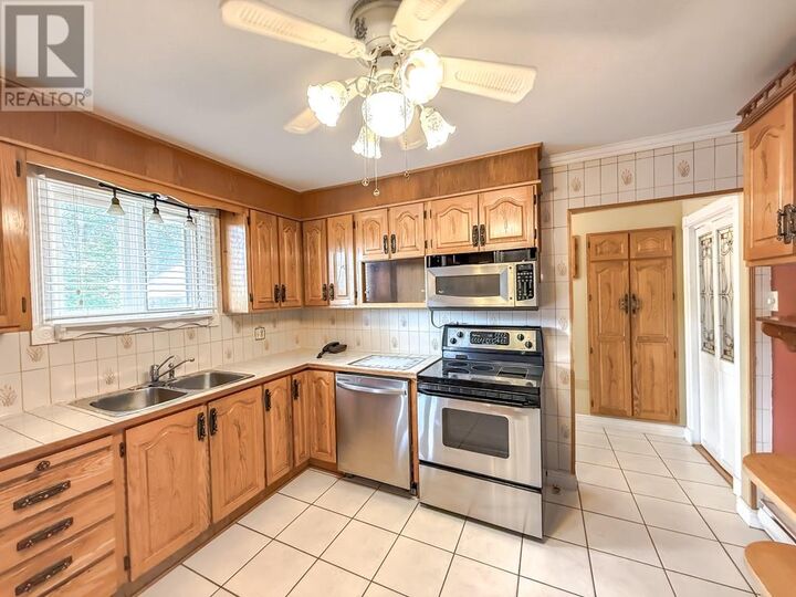 Property Photo:  142 Conception Bay Highway  NL A0A 1G0 