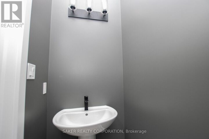 Property Photo:  621 Regent Street  ON N0L 1W0 