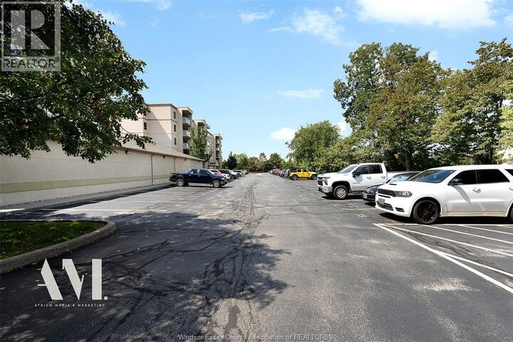Property Photo:  325 Village Grove 306  ON N8N 0B1 