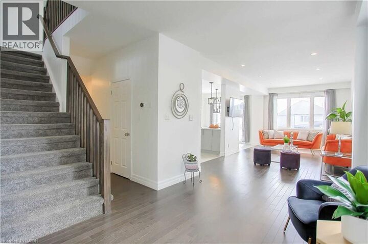 Property Photo: 99 Saddlebrook Court ON N2R 0P6