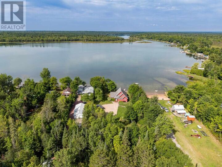 Property Photo:  19 Finn's Bay Rd S  ON P6A 5K9 