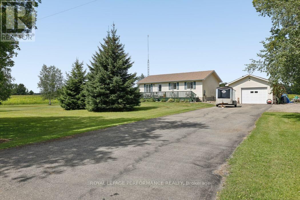 Property Photo:  10607 Pleasant Valley Road  ON K0E 1W0 