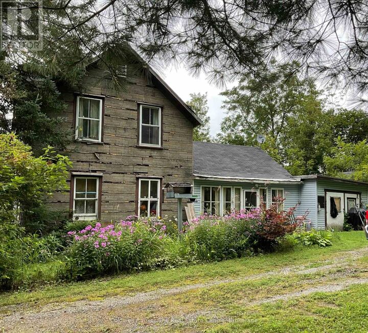 Property Photo:  610 John Street South  ON P1P 1J9 
