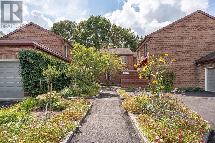 Property Photo:  1898 Russell Road 2  ON K1G 1L6 