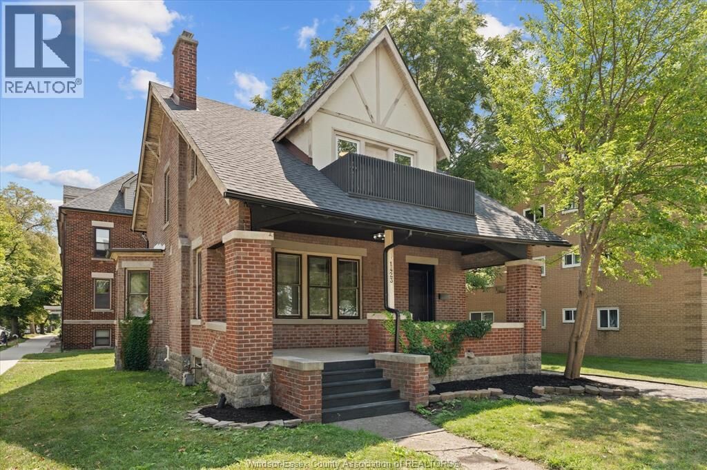 Property Photo:  1423 Riverside Drive West  ON N9B 1A2 