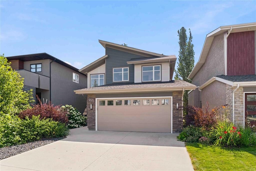 Property Photo: 221 Bonaventure Drive MB R3X 0N1