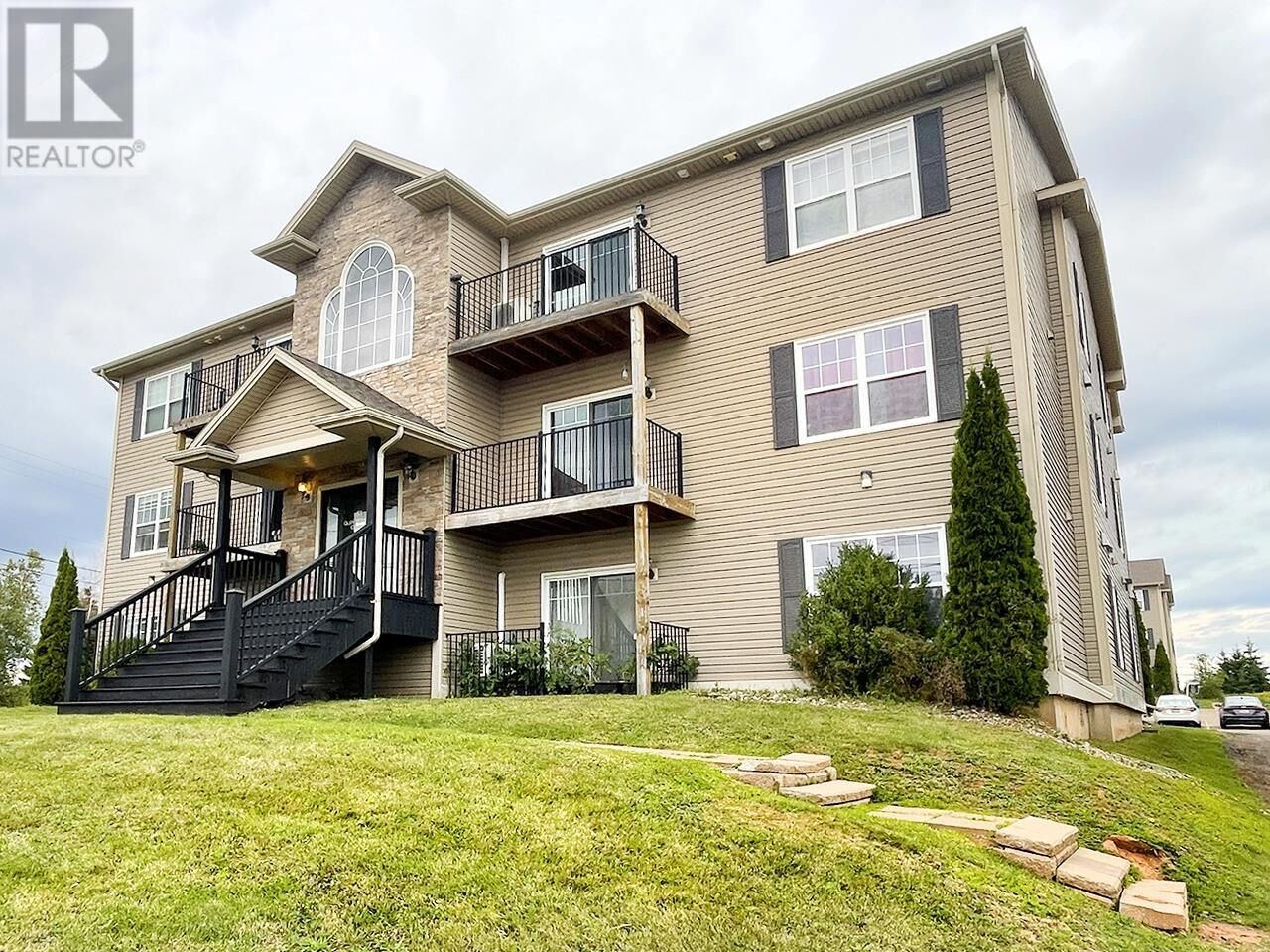 Property Photo: 53 Glen Stewart Drive 203 PE C1B 2A8
