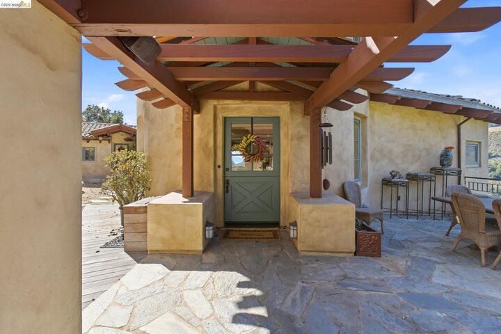 Property Photo:  11 Drury Ct  CA 94705 